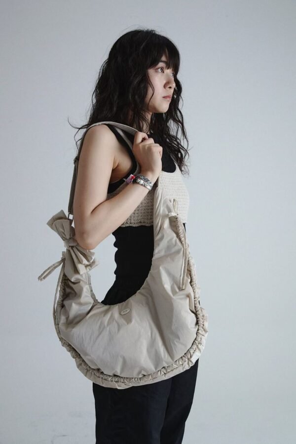 Ribbona Scrunch 系列 hobo手袋