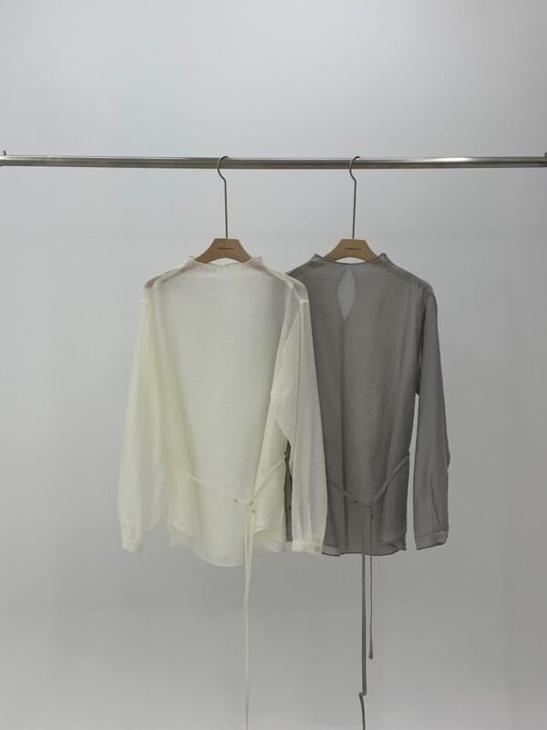 輕薄長袖恤衫 Story blouse